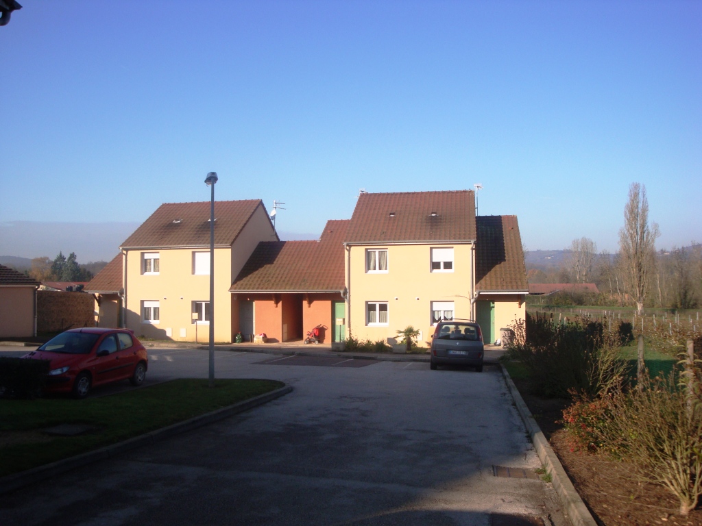 LE PETIT DENNEVY